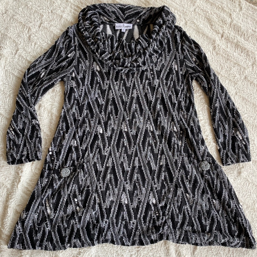 Neon Buddha black & white tunic. 3/4 sleeves, cowl neck, small.
